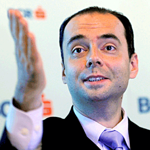 Lucian Anghel: "Bursa, compania şi consorţiul de intermediere au făcut tot ceea ce ţinea de ele pentru ca oferta < Transelectrica > să aibă succes". Lucian Anghel: "Bursa, compania şi consorţiul de intermediere au făcut tot ceea ce ţinea de ele pentru ca oferta < Transelectrica > să aibă succes".